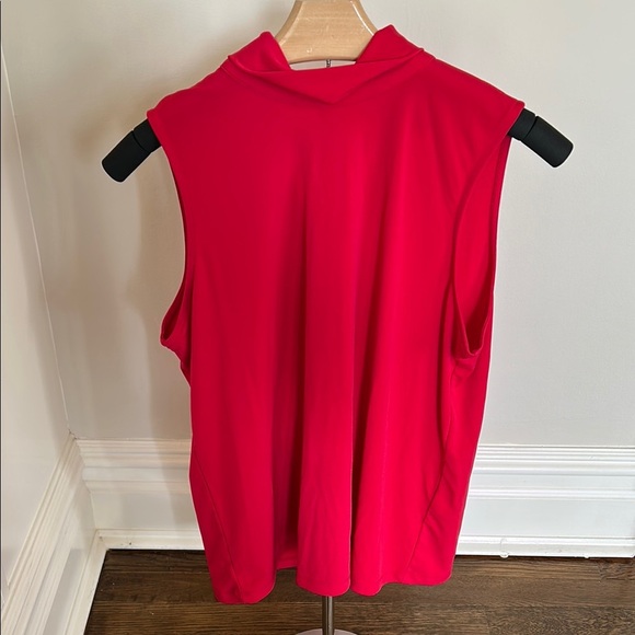 Banana Republic Red Muscle Tee High Neck - Picture 1 of 3